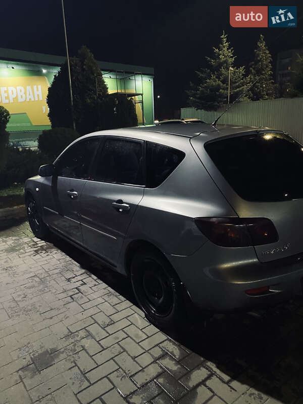 Хэтчбек Mazda 3 2005 в Ивано-Франковске