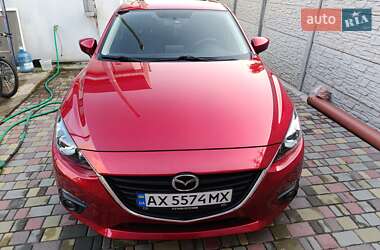 Хэтчбек Mazda 3 2016 в Комсомольском