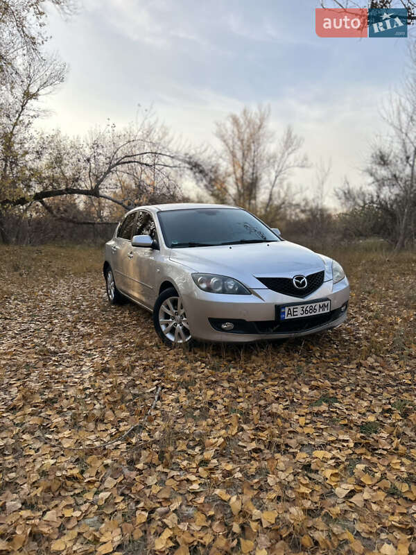 Хэтчбек Mazda 3 2006 в Днепре