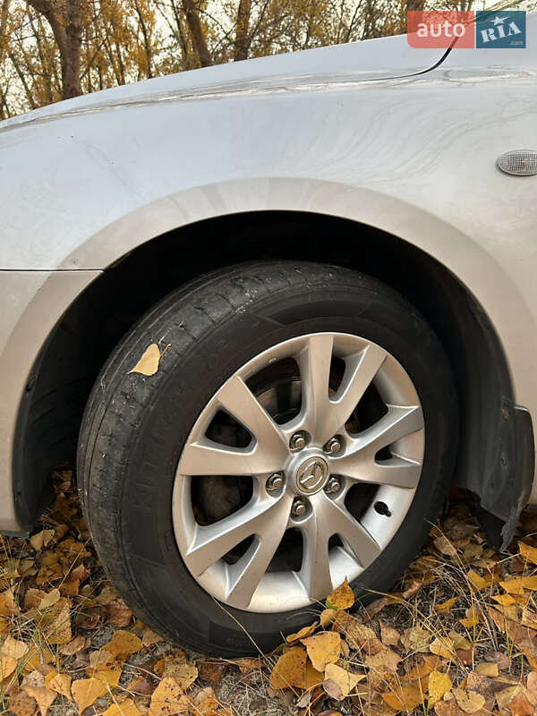 Хэтчбек Mazda 3 2006 в Днепре