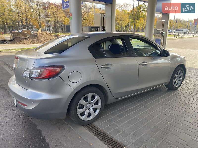 Седан Mazda 3 2013 в Николаеве фото 8 Седан Mazda 3 2013 в Николаеве