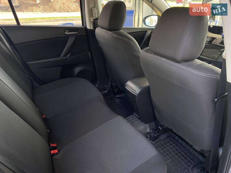 Седан Mazda 3 2013 в Николаеве фото 18 Седан Mazda 3 2013 в Николаеве