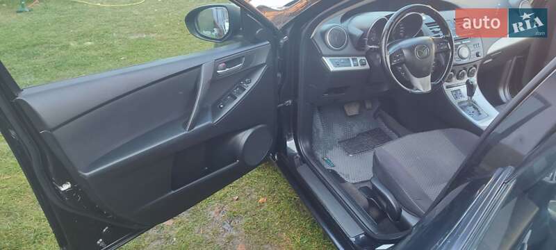 Седан Mazda 3 2010 в Львове