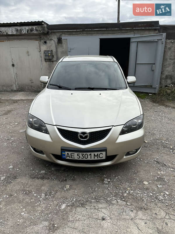 Седан Mazda 3 2005 в Каменском