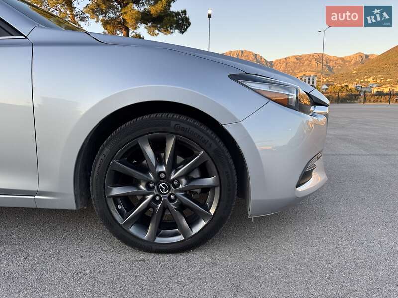 Седан Mazda 3 2018 в Киеве фото 9 Седан Mazda 3 2018 в Киеве