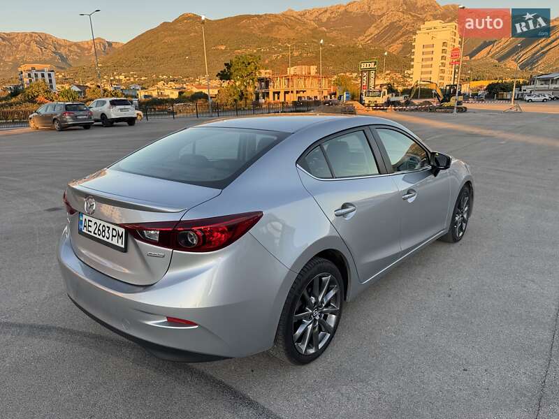 Седан Mazda 3 2018 в Киеве фото 7 Седан Mazda 3 2018 в Киеве