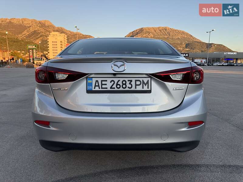Седан Mazda 3 2018 в Киеве фото 6 Седан Mazda 3 2018 в Киеве