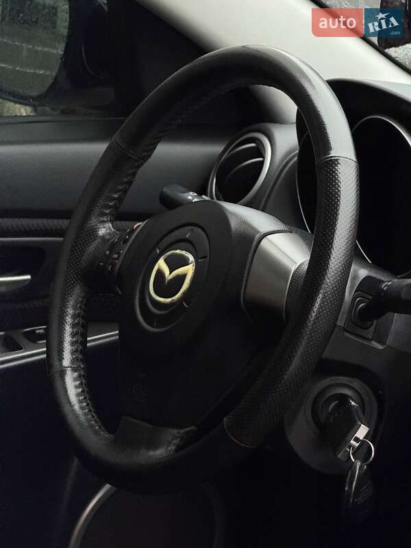 Седан Mazda 3 2008 в Чернівцях