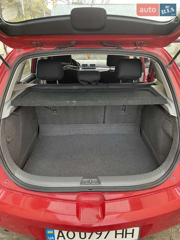 Хэтчбек Mazda 3 2005 в Берегово фото 21 Хэтчбек Mazda 3 2005 в Берегово