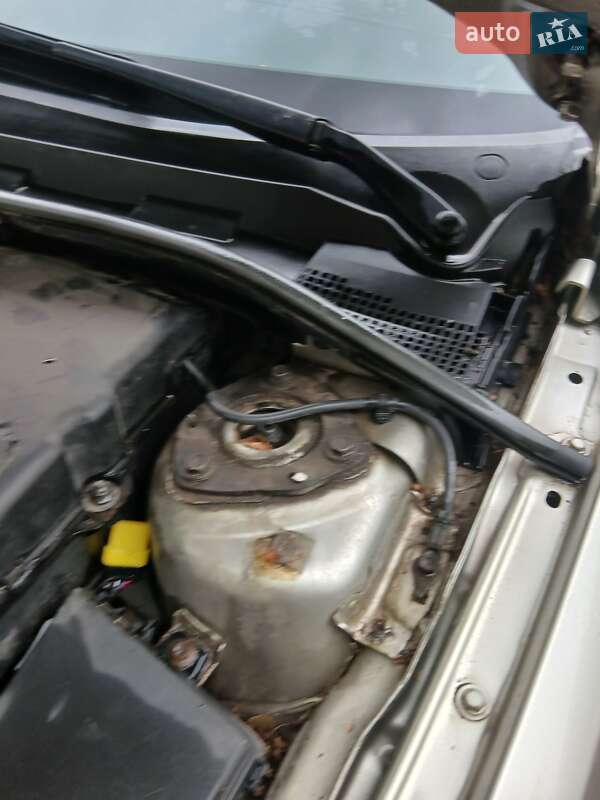 Хетчбек Mazda 3 2008 в Чернігові