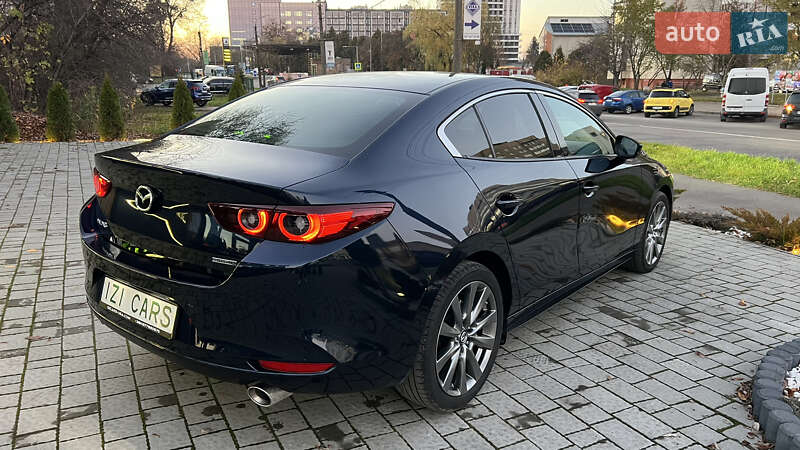 Седан Mazda 3 2022 в Львові