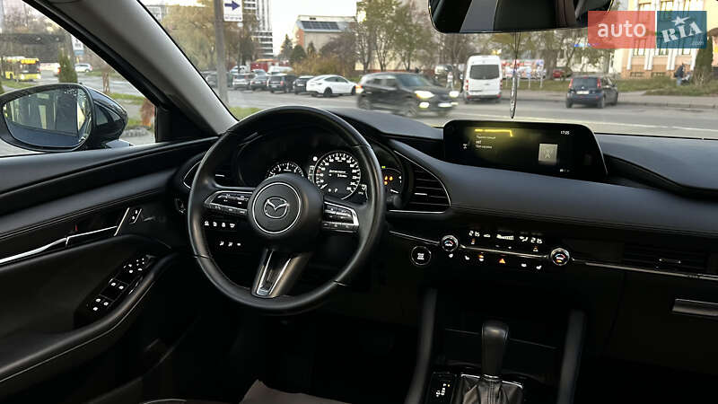 Седан Mazda 3 2022 в Львові