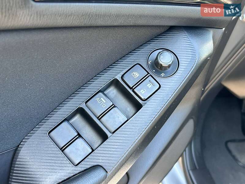 Хетчбек Mazda 3 2013 в Одесі фото 13 Хетчбек Mazda 3 2013 в Одесі