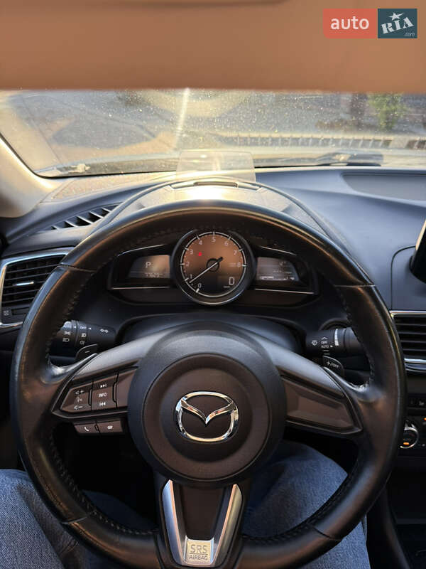 Седан Mazda 3 2018 в Киеве фото 16 Седан Mazda 3 2018 в Киеве