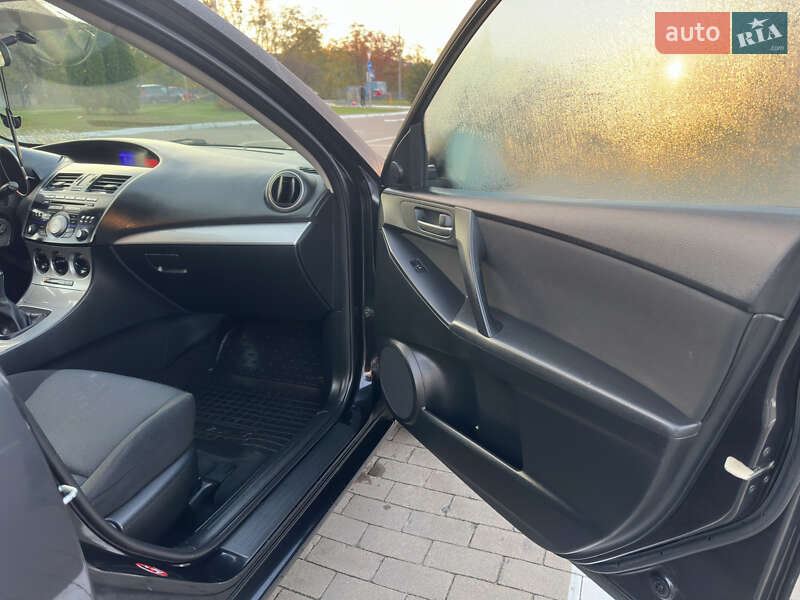 Хетчбек Mazda 3 2009 в Броварах