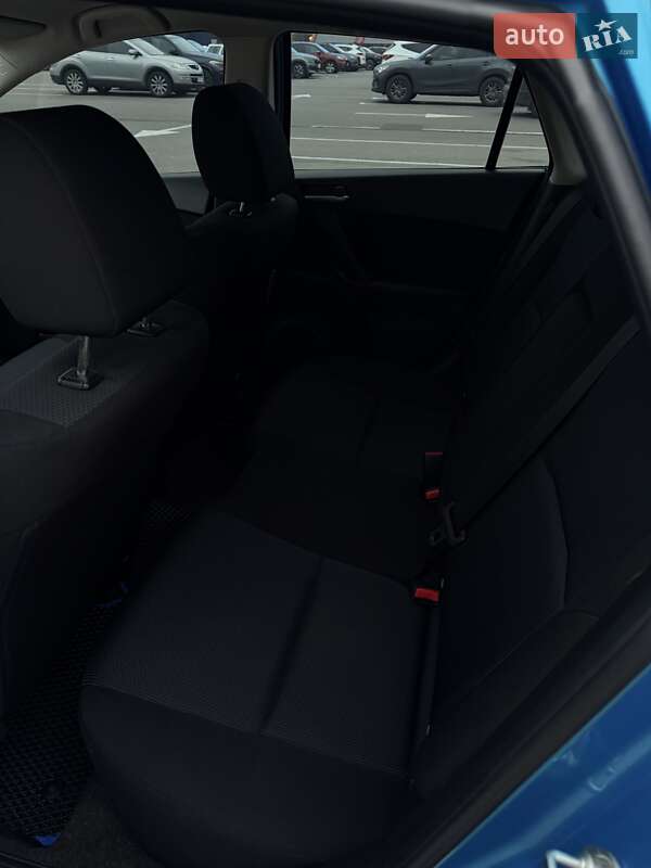 Хетчбек Mazda 3 2010 в Києві фото 16 Хетчбек Mazda 3 2010 в Києві