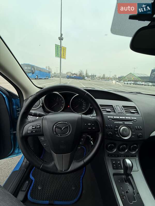 Хетчбек Mazda 3 2010 в Києві фото 17 Хетчбек Mazda 3 2010 в Києві