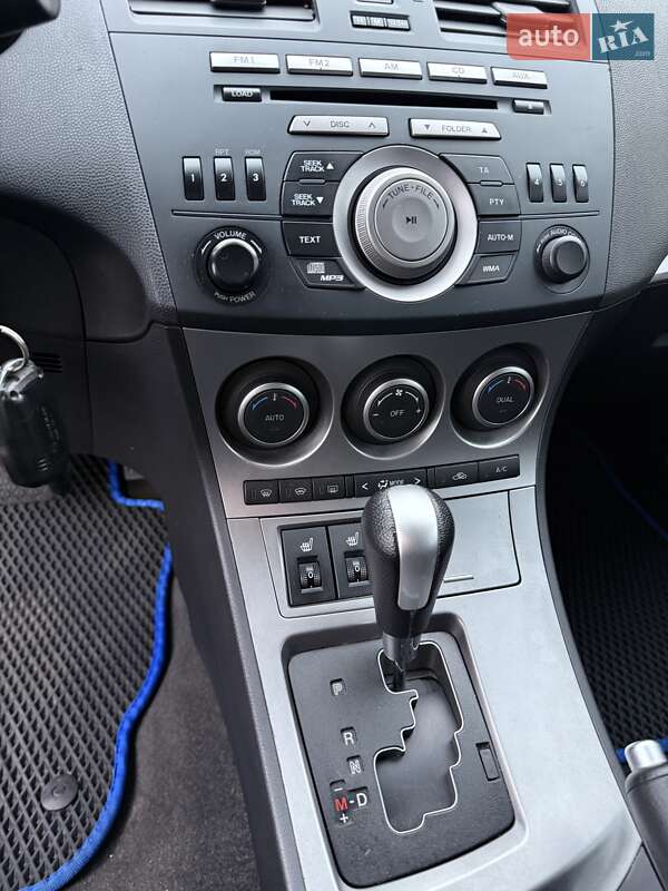 Хетчбек Mazda 3 2010 в Києві фото 20 Хетчбек Mazda 3 2010 в Києві