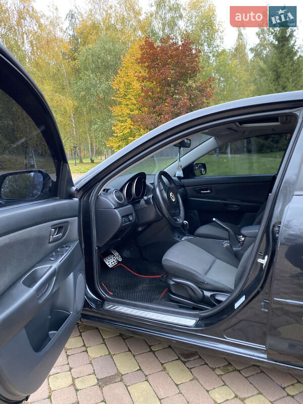 Седан Mazda 3 2008 в Харкові