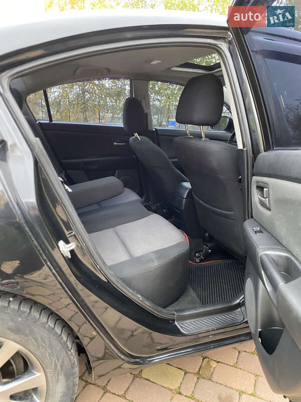 Седан Mazda 3 2008 в Харкові