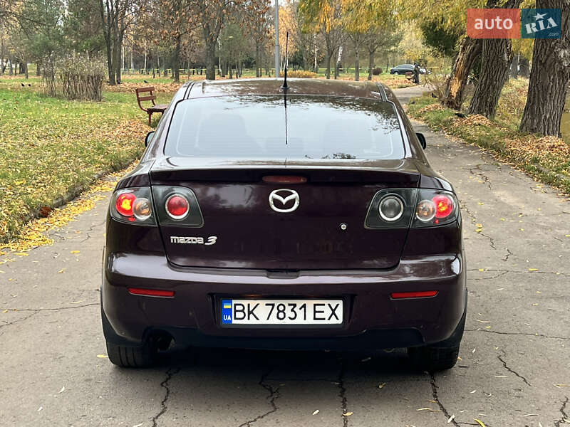 Седан Mazda 3 2007 в Ровно