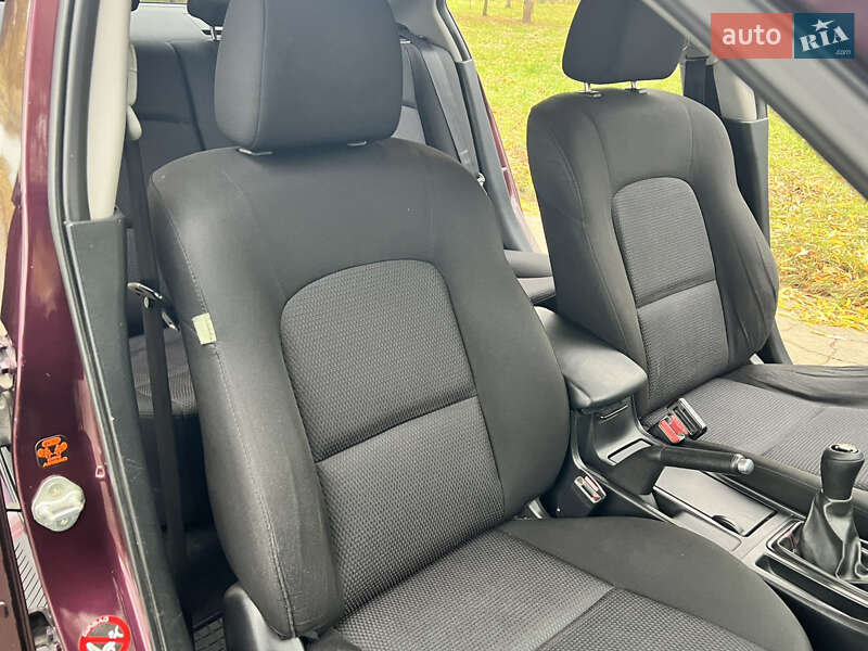 Седан Mazda 3 2007 в Ровно