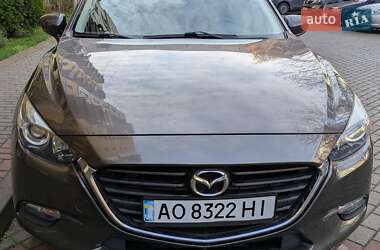 Хетчбек Mazda 3 2018 в Ужгороді