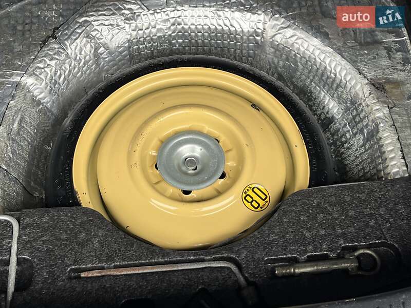 Хэтчбек Mazda 3 2008 в Виннице