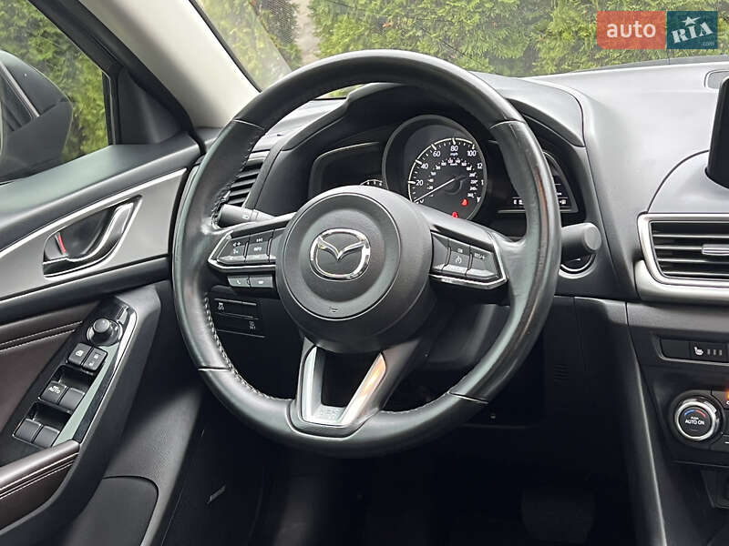 Седан Mazda 3 2018 в Дніпрі фото 32 Седан Mazda 3 2018 в Дніпрі