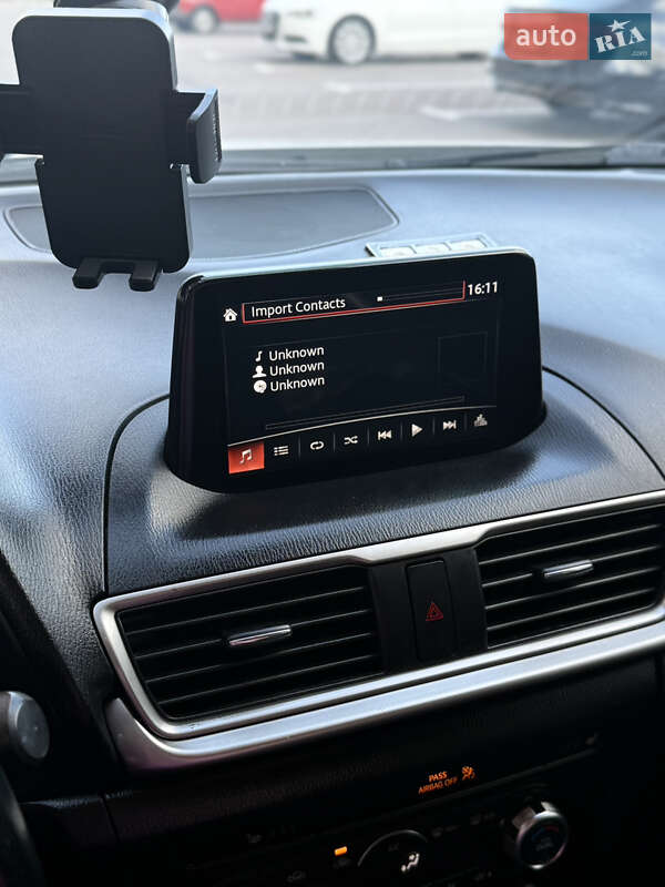 Седан Mazda 3 2017 в Софіївській Борщагівці