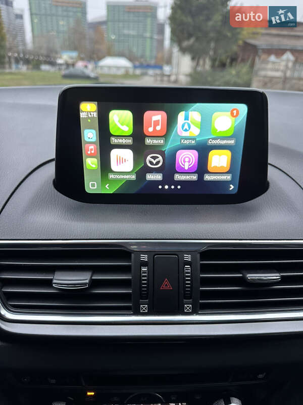 Седан Mazda 3 2017 в Києві фото 37 Седан Mazda 3 2017 в Києві