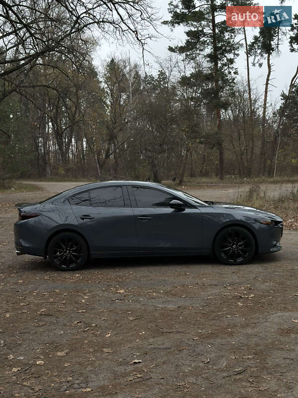 Седан Mazda 3 2022 в Черкассах