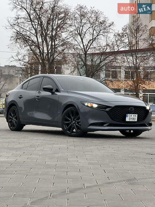 Седан Mazda 3 2022 в Черкассах