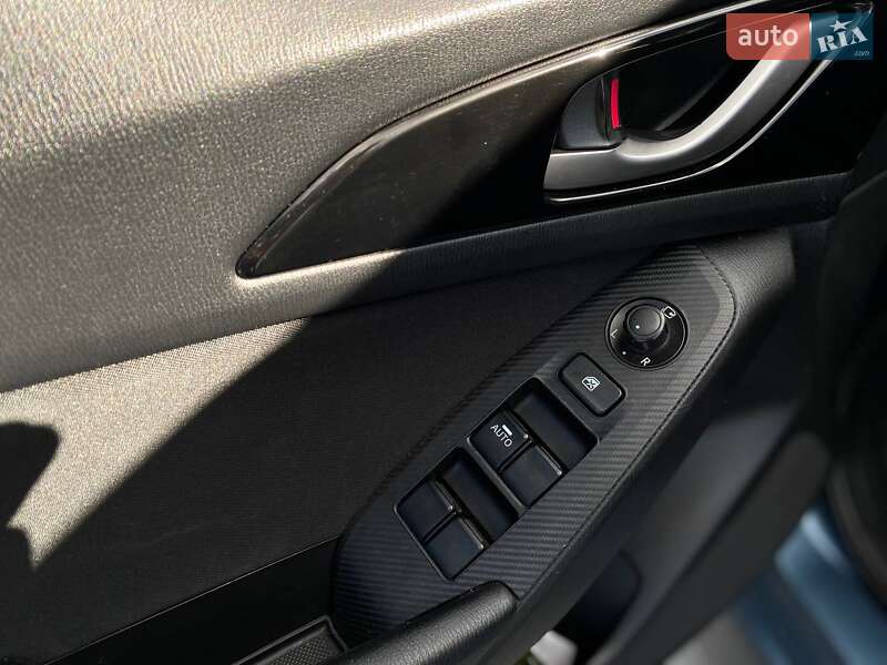 Седан Mazda 3 2014 в Києві