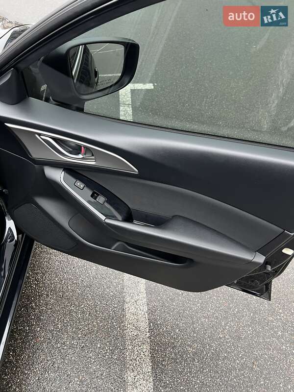 Седан Mazda 3 2017 в Києві фото 35 Седан Mazda 3 2017 в Києві
