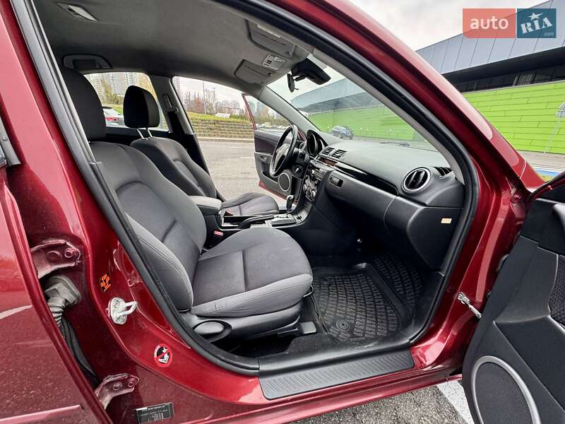 Седан Mazda 3 2008 в Киеве