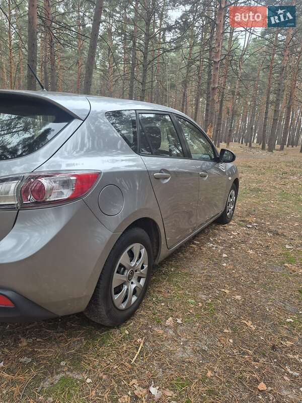 Хэтчбек Mazda 3 2010 в Харькове