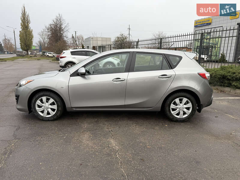 Хэтчбек Mazda 3 2010 в Сумах