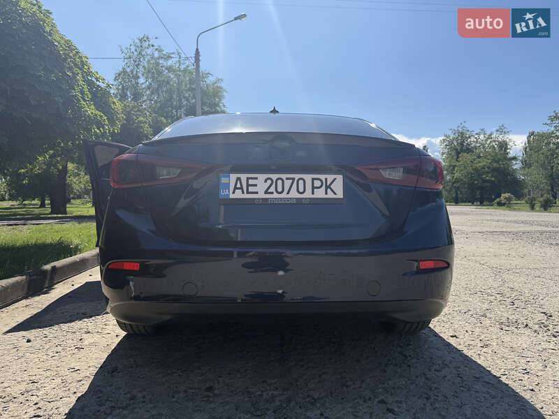 Седан Mazda 3 2013 в Кривому Розі