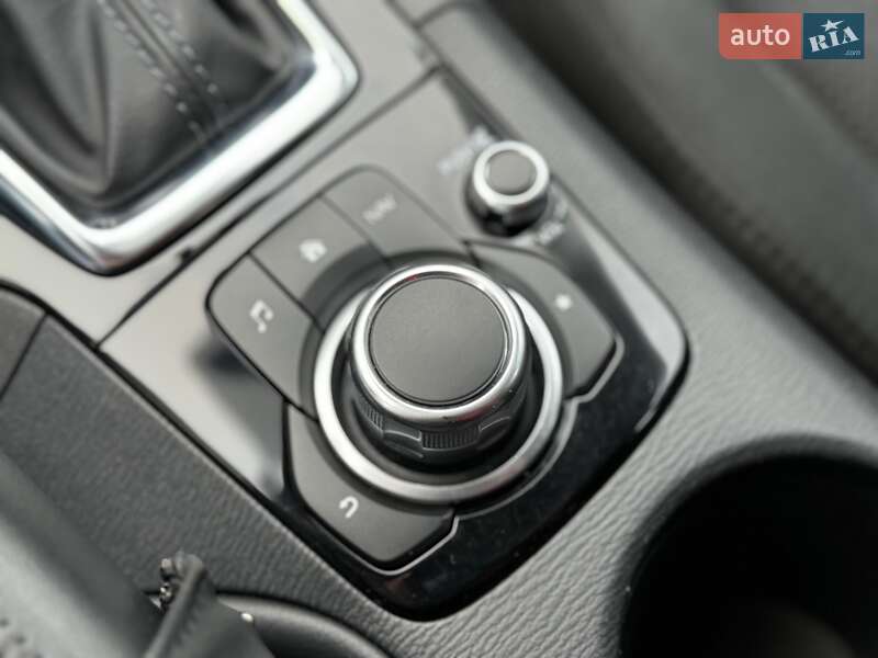 Седан Mazda 3 2017 в Києві фото 44 Седан Mazda 3 2017 в Києві