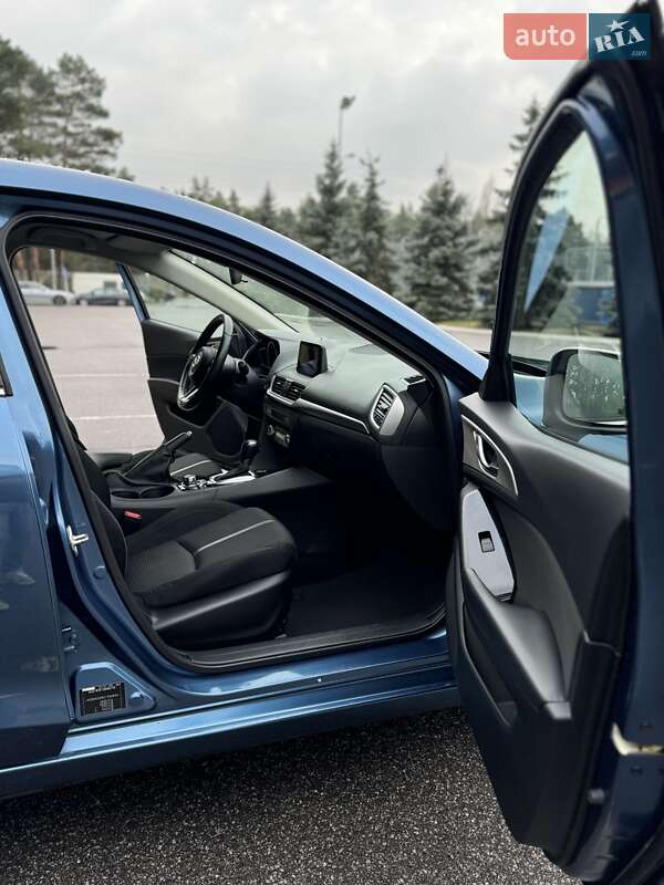 Седан Mazda 3 2017 в Києві фото 55 Седан Mazda 3 2017 в Києві