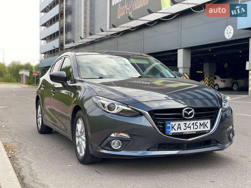 Mazda 3 2015