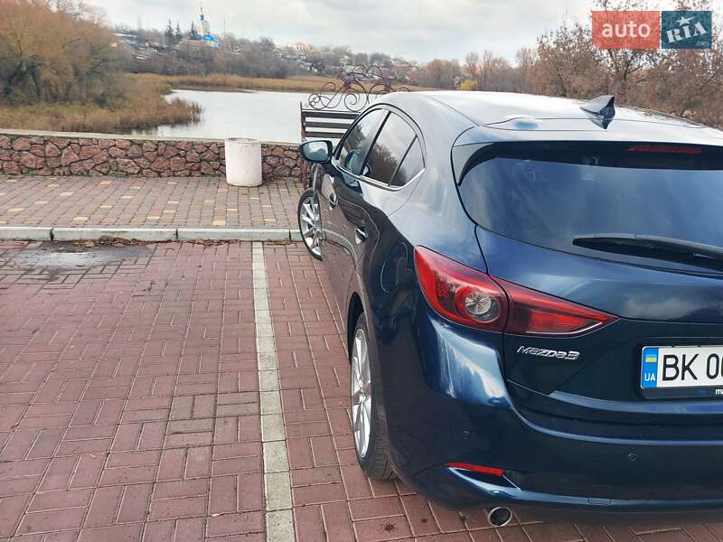 Хэтчбек Mazda 3 2017 в Новомиргороде фото 20 Хэтчбек Mazda 3 2017 в Новомиргороде