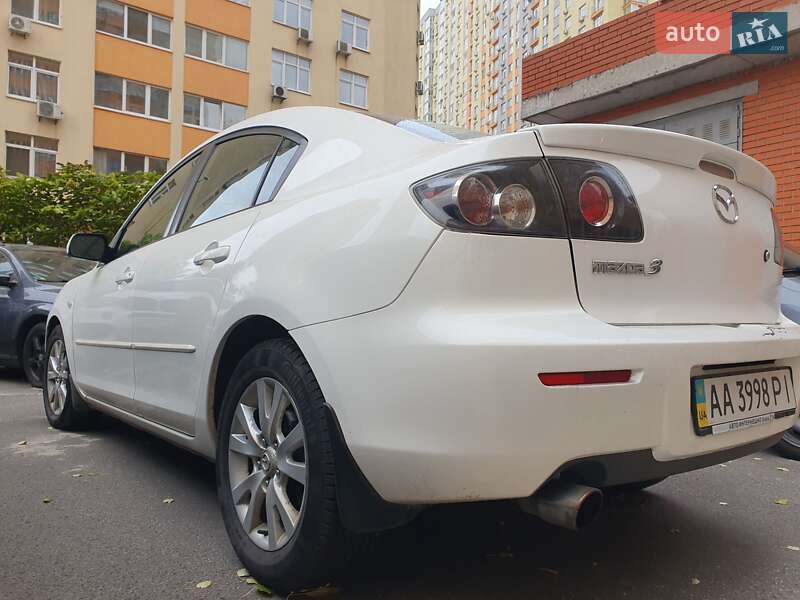 Седан Mazda 3 2007 в Киеве