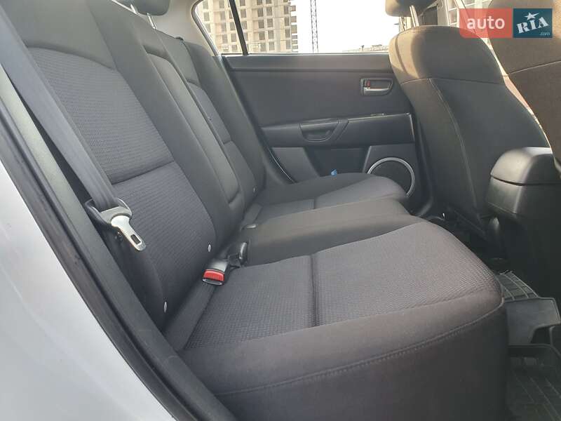 Седан Mazda 3 2007 в Киеве