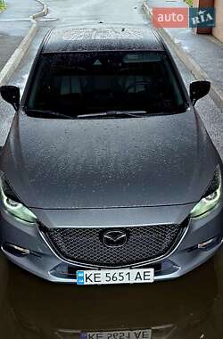 Седан Mazda 3 2017 в Дніпрі