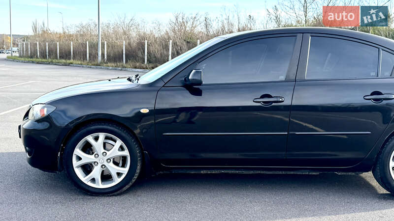 Седан Mazda 3 2006 в Виннице
