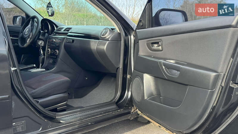 Седан Mazda 3 2006 в Виннице