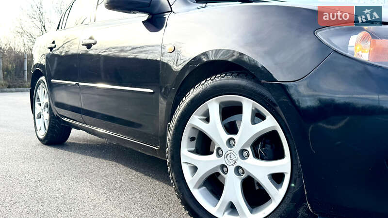 Седан Mazda 3 2006 в Виннице