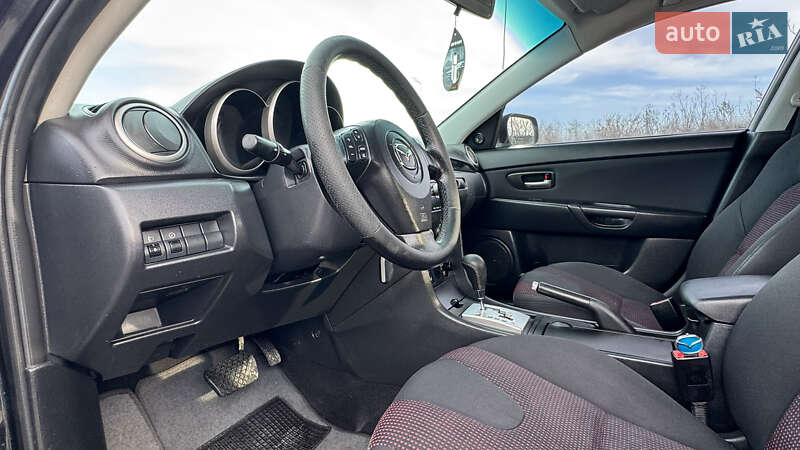 Седан Mazda 3 2006 в Виннице